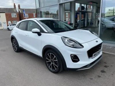 Używany Ford Puma Titanium 125 KM (91 kW) 2020 Biały SUV