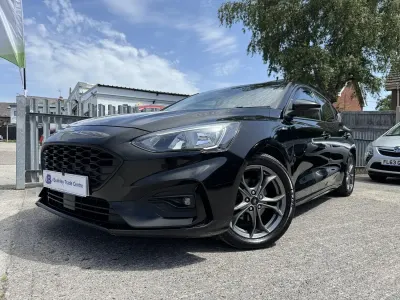 Used Ford Focus ST-Line 120 HP (88 kW) 2018 Black Hatchback