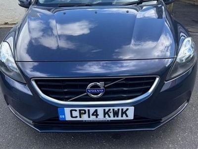 Usado Volvo V40 115 HP (84 kW) 2014 Azul Citadino