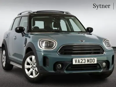 Używany Mini Cooper Countryman Classic 134 KM (98 kW) 2023 Zielony SUV
