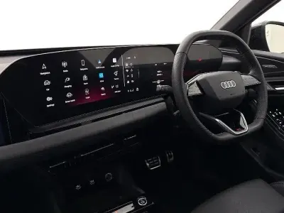Używany Audi e-tron Performance 225 kW (306 KM) 2025 Czarny SUV
