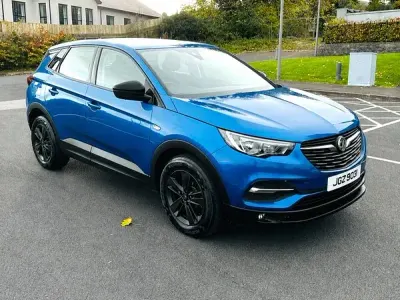 Used Vauxhall Grandland X S 120 HP (88 kW) 2018 Blue SUV