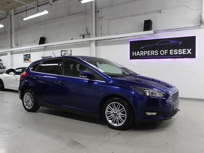 Used Ford Focus Zetec 125 HP (91 kW) 2018 Blue Hatchback