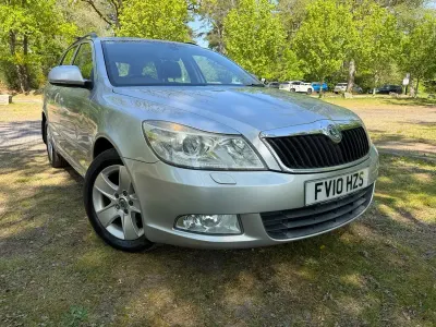 Gebraucht Skoda Octavia Elegance 170 PS (125 kW) 2010 Silber Kombi
