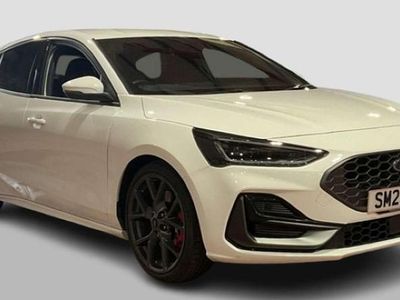 Used Ford Focus ST 280 HP (205 kW) 2023 White Hatchback