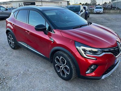 Red Used 2023 Renault Captur Techno SUV | £13,995 (Good price)