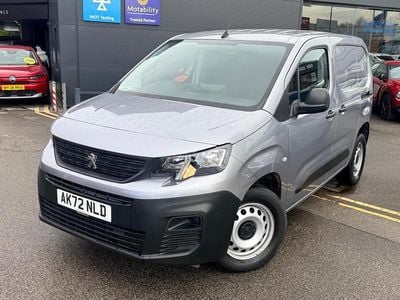 Used Peugeot Partner Premium 102 HP (75 kW) 2022 Grey MPV
