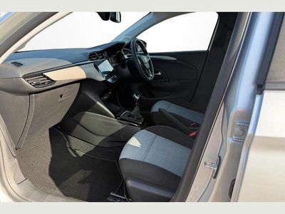 Used Vauxhall Corsa Design Edition 99 HP (72 kW) 2024 Grey Hatchback