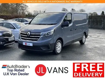 Usado Renault Trafic Business 130 HP (95 kW) 2022 Cinzento Monovolume