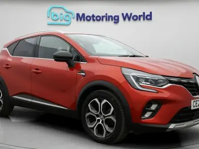 Used Renault Captur Techno 145 HP (106 kW) 2023 Red SUV