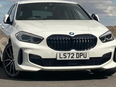 Used BMW 118 M Sport 2022 Alpine white Hatchback