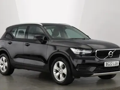 Used Volvo XC40 Momentum 163 HP (119 kW) 2022 Metallic  onyx black SUV