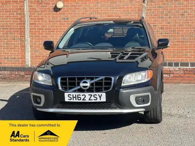 Used Volvo XC70 SE Lux 215 HP (158 kW) 2012 Black Estate