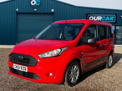 Używany Ford Tourneo Zetec 120 KM (88 kW) 2021 Czerwony Minivan