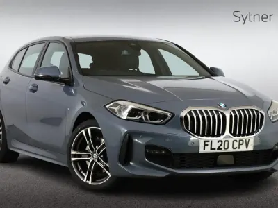 Usado BMW 118 M Sport 138 HP (101 kW) 2020 Cinzento Citadino