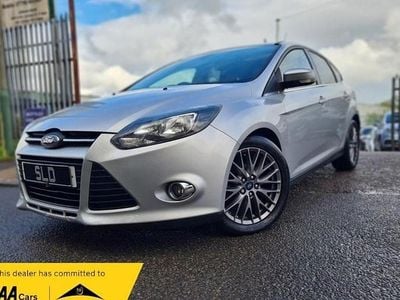 Begagnad Ford Focus Zetec 125 HK (91 kW) 2014 Halvkombi