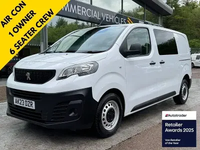Używany Peugeot Expert 145 KM (106 kW) 2023 Biały Van