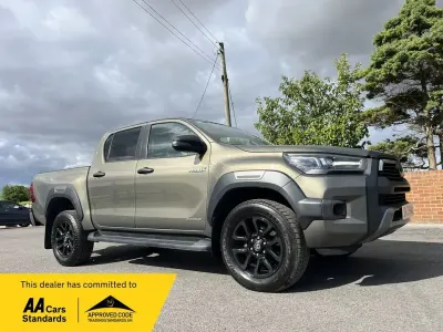Used Toyota HiLux 204 HP (150 kW) 2022 Bronze Pickup
