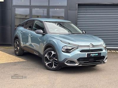 Używany Citroën C4 PureTech 155 KM (114 kW) 2022 Niebieski Hatchback