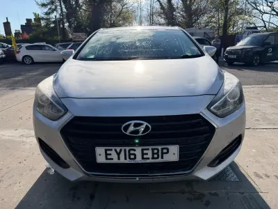 Used Hyundai i40 SE 115 HP (84 kW) 2016 Silver Sedan