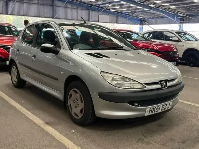 Used Peugeot 206 75 HP (55 kW) 2001 Silver Hatchback