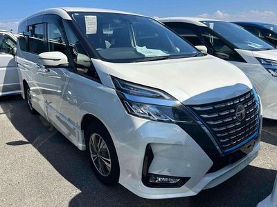 White Used 2020 Nissan Serena MPV | £15,990