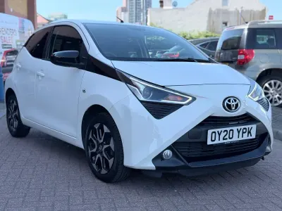 Used Toyota Aygo Trend 71 HP (52 kW) 2020 White Hatchback