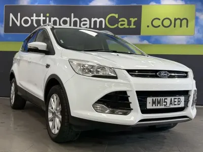 Usado Ford Kuga Titanium 150 CV (110 kW) 2015 Blanco SUV