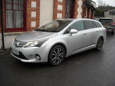Used Toyota Avensis 126 HP (92 kW) 2012 Silver Estate