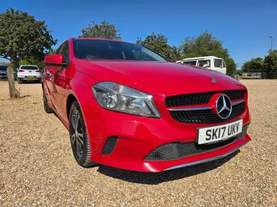 Used Mercedes A160 SE 102 HP (75 kW) 2017 Red Hatchback