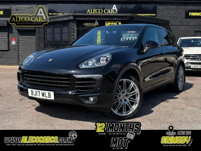 Used Porsche Cayenne 385 HP (283 kW) 2017 Black SUV
