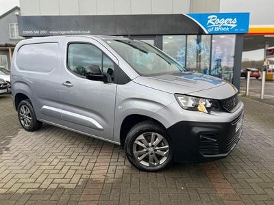 Grey Used 2022 Peugeot Partner Premium MPV | £10,000 (A bit pricey)