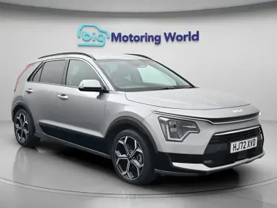 Używany Kia Niro 139 KM (102 kW) 2023 Szary SUV