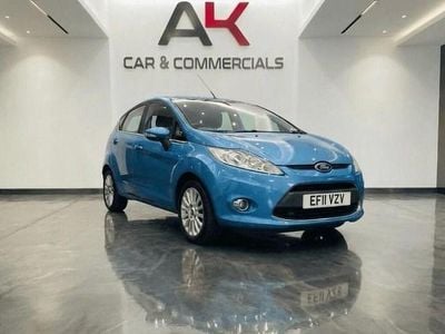 Usado Ford Fiesta Zetec 70 HP (51 kW) 2011 Azul Citadino