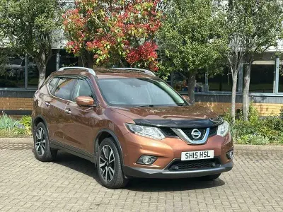Used Nissan X-Trail S 130 HP (95 kW) 2015 Orange SUV