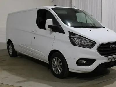 Used Ford Transit Custom Limited 130 HP (95 kW) 2023 White Van