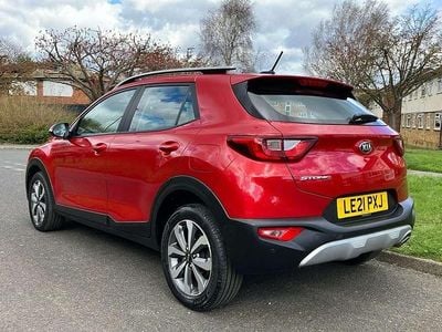 Used Kia Stonic 100 HP (73 kW) 2021 Red SUV