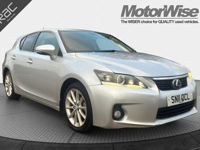 Lexus CT200h