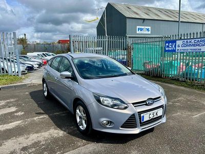 Used Ford Focus Zetec 115 HP (84 kW) 2013 Silver Hatchback