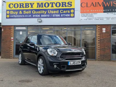Begagnad Mini Cooper S 2015 Svart Halvkombi