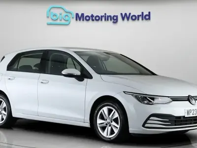 Used VW Golf VIII Life 150 HP (110 kW) 2023 White Hatchback