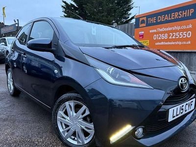 Used Toyota Aygo x-press 69 HP (50 kW) 2015 Blue Hatchback