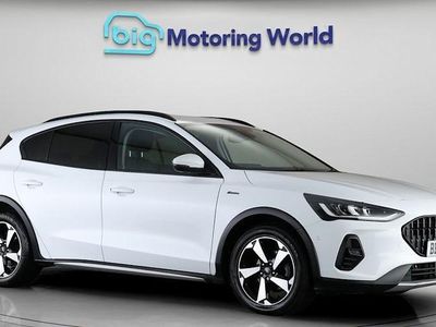 Begagnad Ford Focus Active 125 HK (91 kW) 2023 Vit Halvkombi