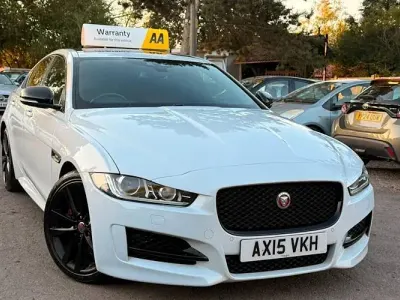 Used Jaguar XE R-Sport 179 HP (131 kW) 2019 Sedan