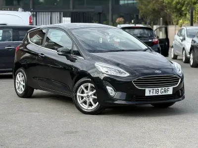 Używany Ford Fiesta Zetec 100 KM (73 kW) 2018 Czarny Hatchback