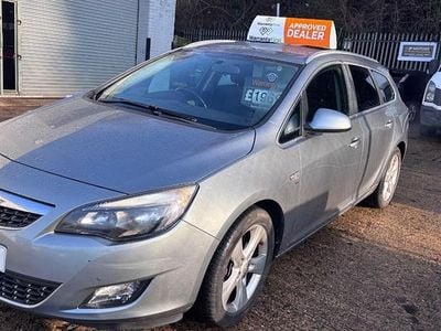 Silver Used 2011 Vauxhall Astra SRi Estate | £1,969 (Good price)