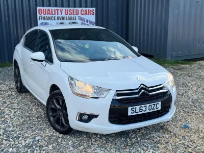 Usado Citroën DS4 Start 115 CV (84 kW) 2013 Blanco Utilitario