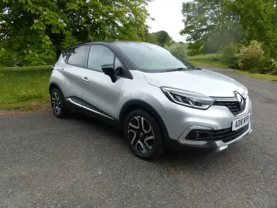 Used Renault Captur Dynamique 90 HP (66 kW) 2018 Silver/black SUV