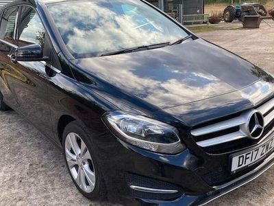 Mercedes B200