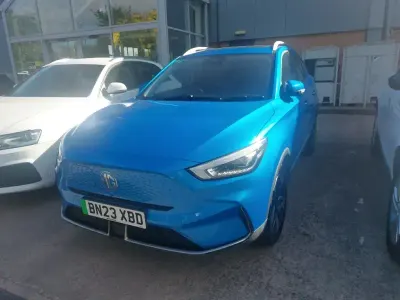 Usado MG ZS Trophy 114 kW (156 CV) 2023 Azul SUV